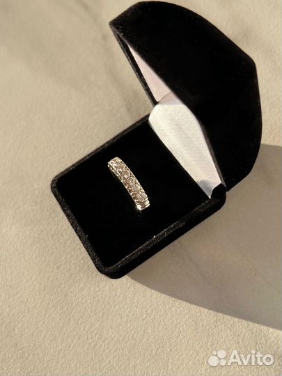 Золотое кольцо с бриллиантами