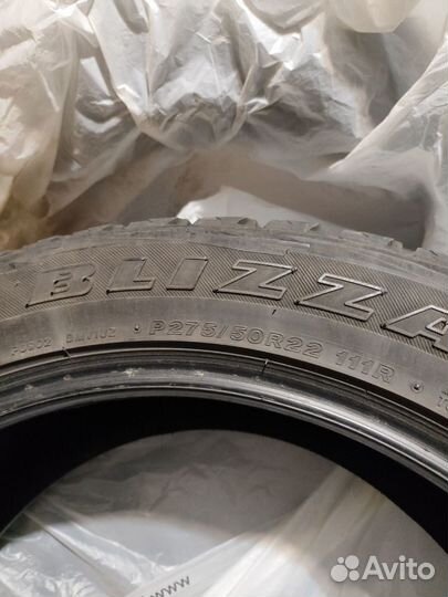 Bridgestone Blizzak DM-V1 275/50 R22