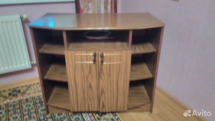 Продаю тумбочку