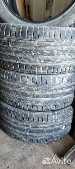 Nokian Tyres Hakka Black SUV 275/45 R20