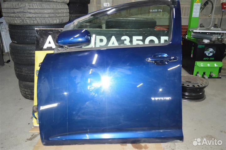 Дверь передняя левая Toyota Wish (zne10) 2003-2009