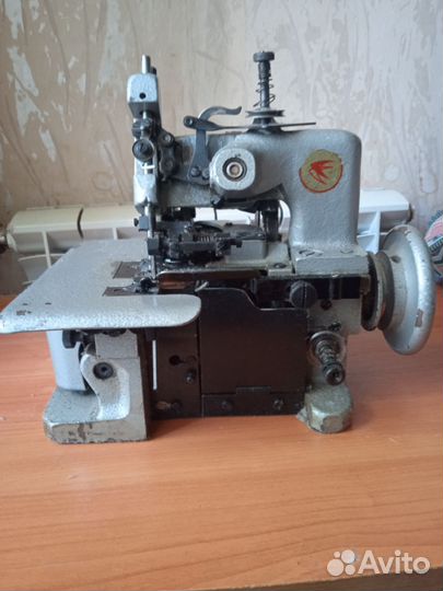 Оверлок для швейной машины