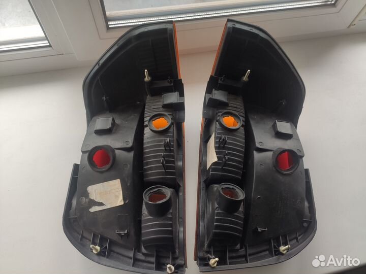 Задние фонари на Тойота corolla