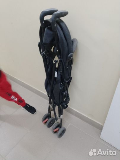 Коляска трость