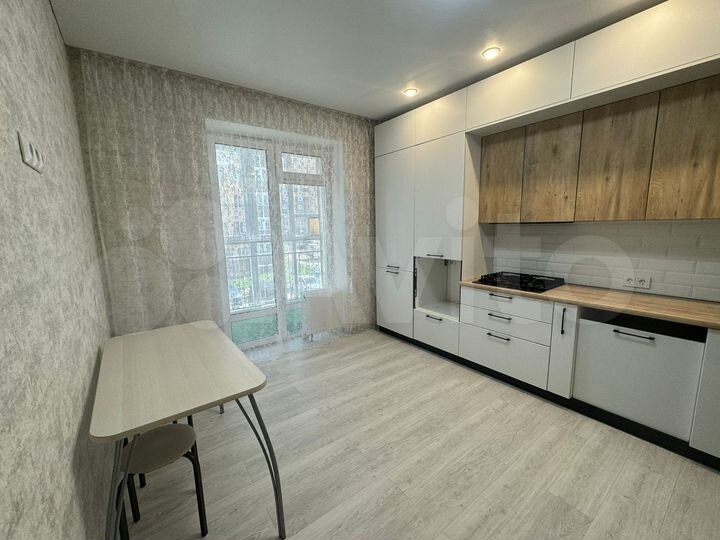 3-к. квартира, 89,6 м², 2/10 эт.