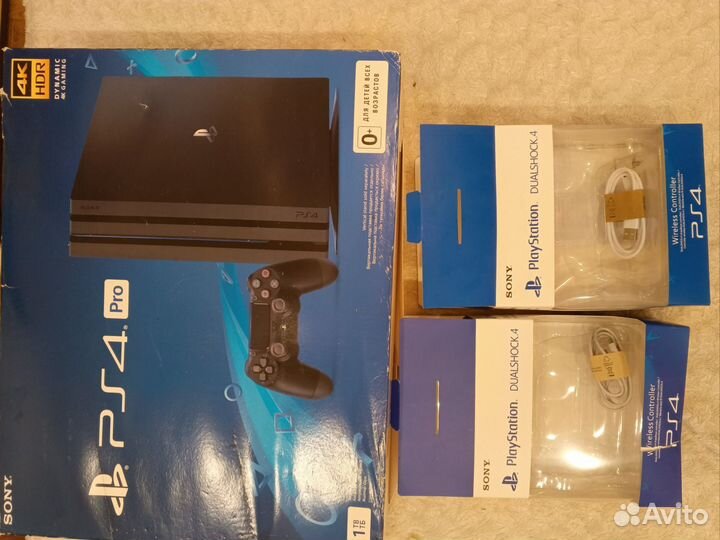 Sony playstation 4 PS4 pro