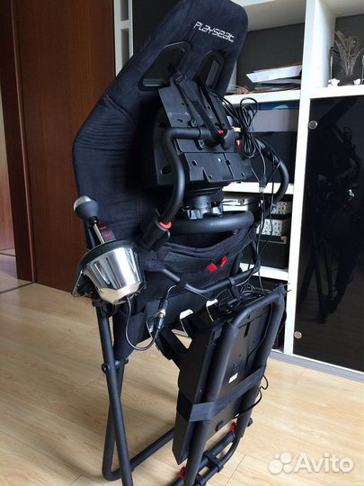 Playseat Challenge PS Кресло стойка для рулей