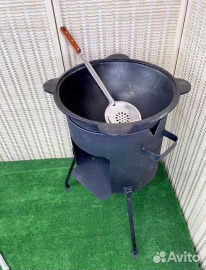 Казан чугунный с печкой