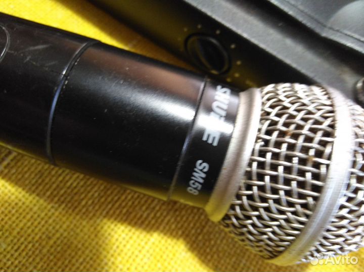 Радиомикрофон shure SM 58 Canada