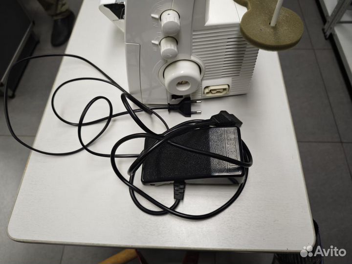 Швейная машина Juki HZL-F600 + Оверлок Juki B 950