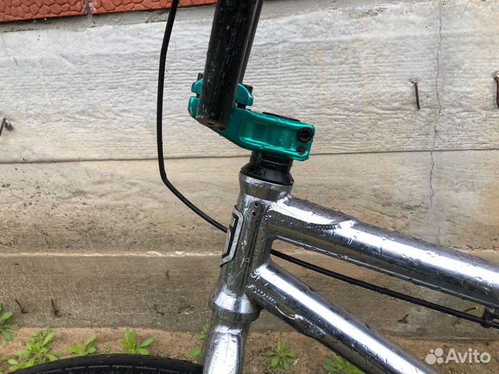 Трюковой велосипед BMX