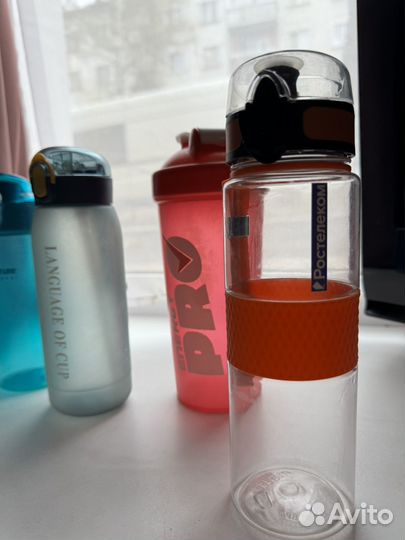 Спортивная бутылка для воды