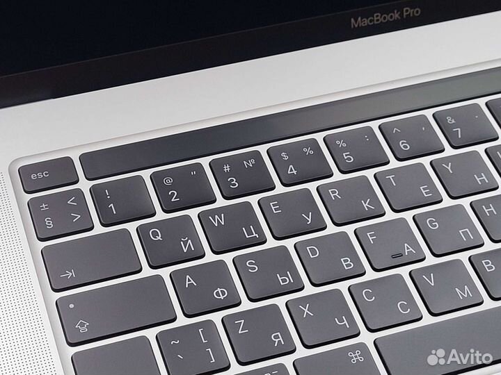 Новый Macbook Pro 16 на i7 + Magic Mouse новая