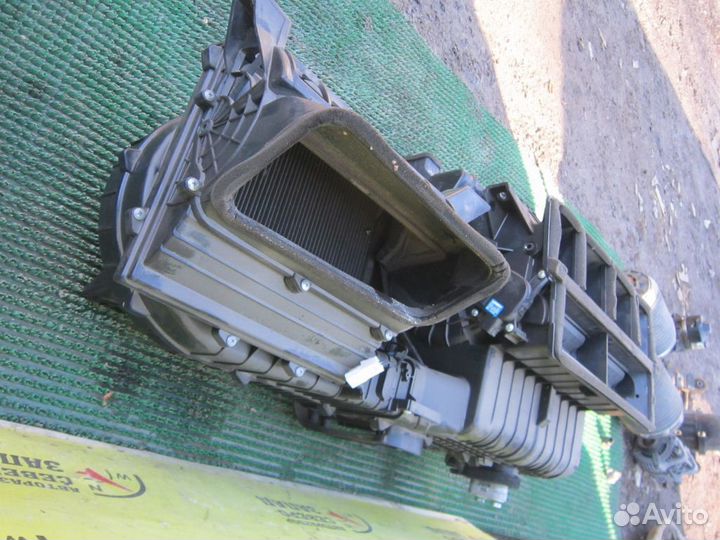 Hyundai genesis Корпус печки 2010