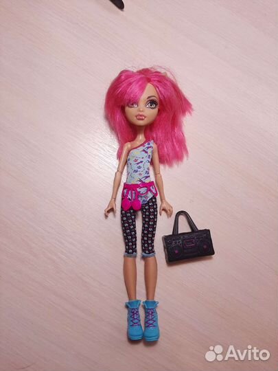 Кукла Монстер Хай Хаулин Вульф денс класс