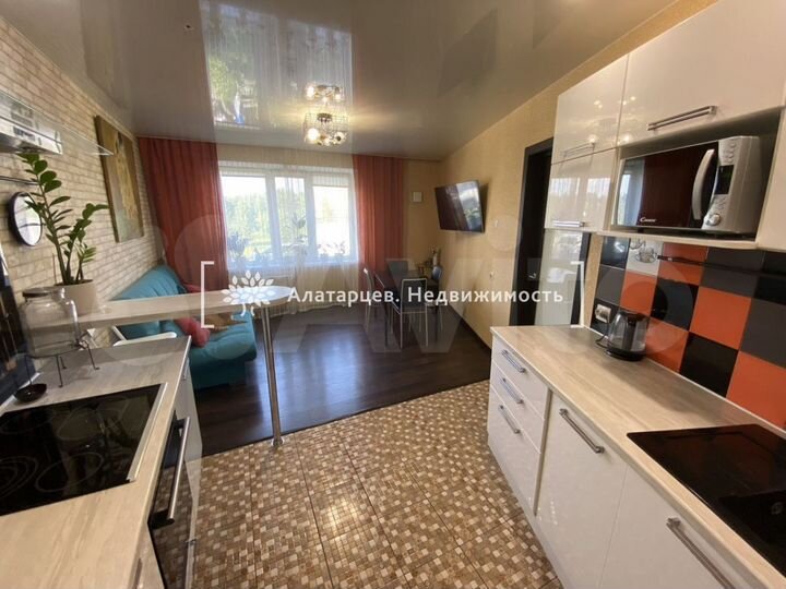 3-к. квартира, 84,2 м², 1/17 эт.