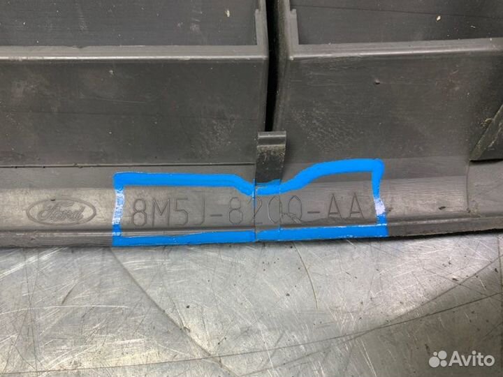 Решетка радиатора Ford Focus Ii 2008-2011 хетчбэк