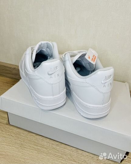 Кроссовки nike air force 1 белые