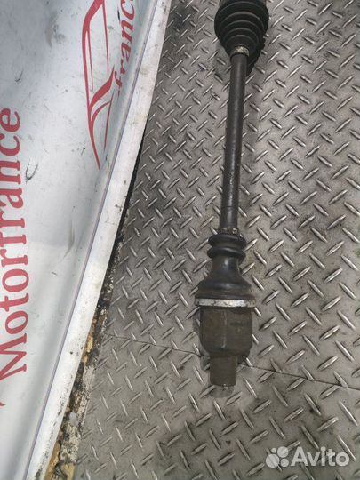 Привод передний правый Renault Clio 2 1.5 DCI K9K