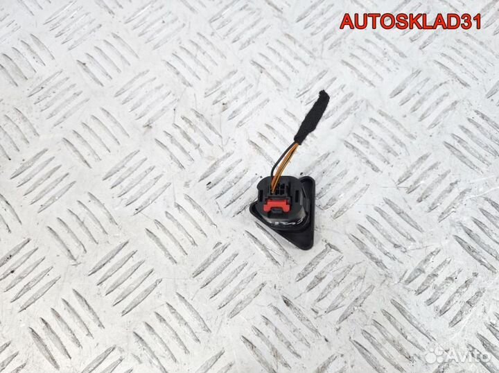 Кнопка аварийной сигнализации Ford Fusion