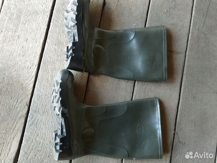 Резиновые сапоги
