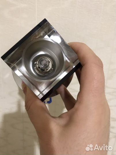 Светильник для ванной комнаты