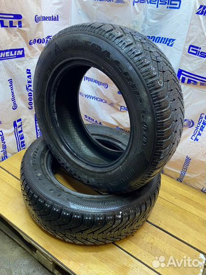 Goodyear UltraGrip 500 235/65 R17 108T