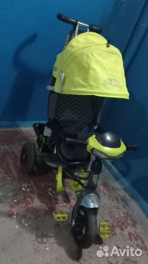 Трехколесный велосипед коляска с ручкой
