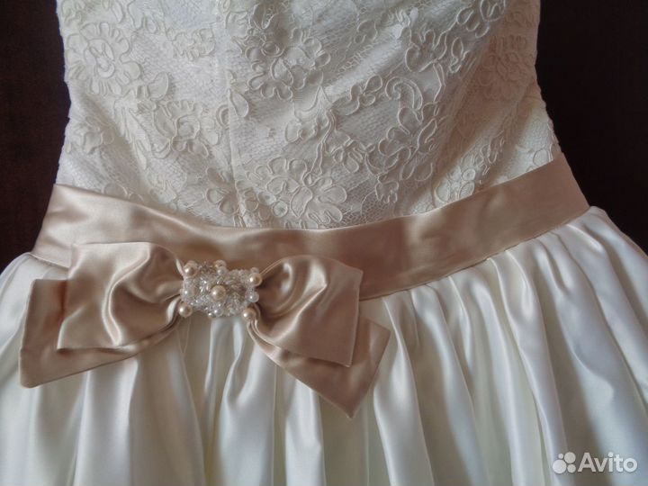 Свадебное/выпускное платье атласное