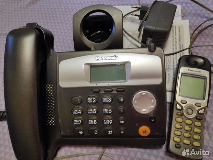 Телефон с базой Panasonic