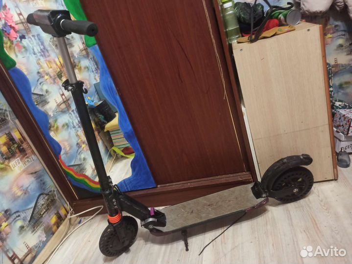 Самокат взрослый электрический бу