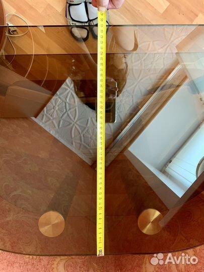 Стеклянная тумба под тв