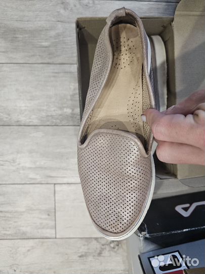 Слипоны кожаные женские