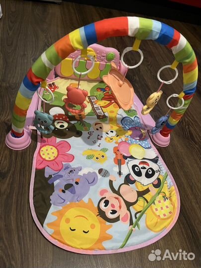 Развивающий коврик с пианино