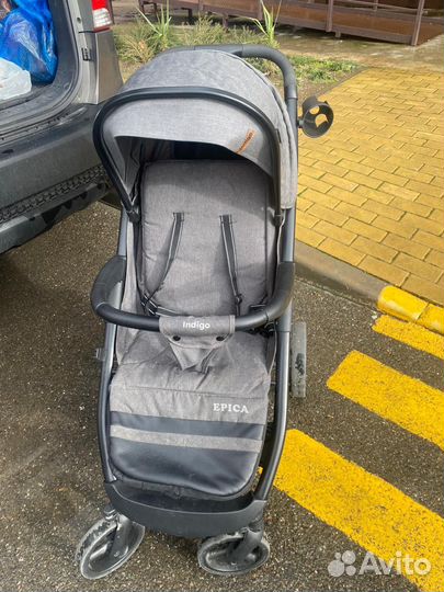 Прогулочная коляска