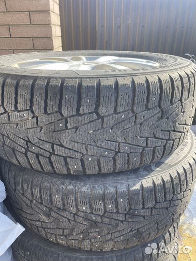 Комплект дисков с зимней резиной р20