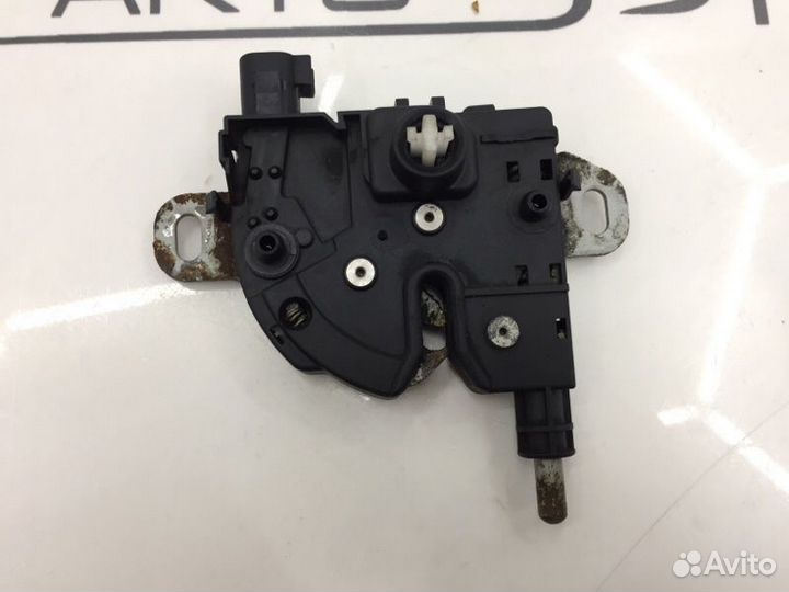 Замок капота Ford Focus 2 CB4 1.6 100Л/С shda 2010