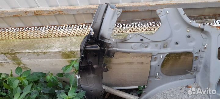 Задняя правая четверть тойота раф 4 30 лонг