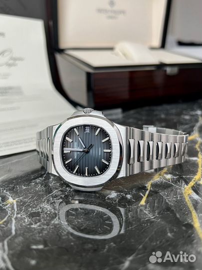 Patek Philippe Nautilus 5711 /1A-001 Tiffany Dial