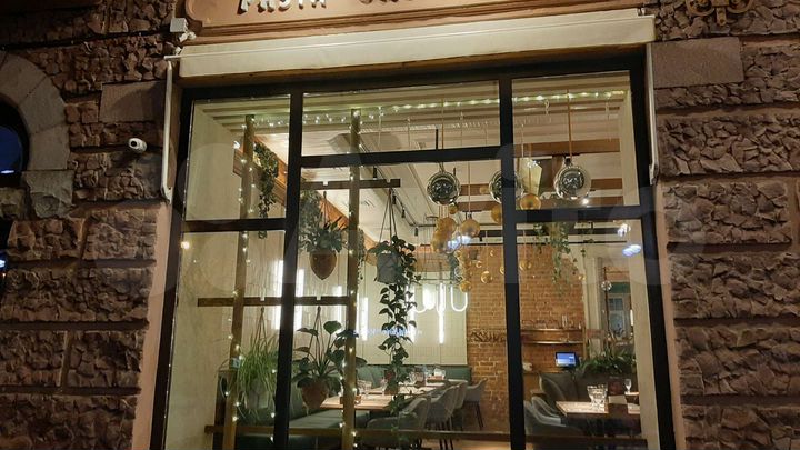 Комната 28 м² в 5-к., 6/7 эт.