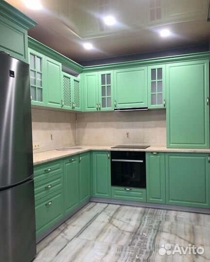 Кухонный гарнитур угловой