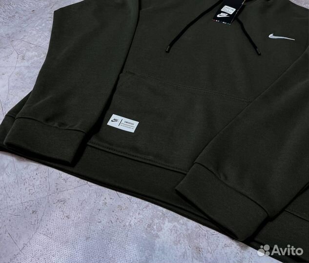 Спортивные костюмы Nike