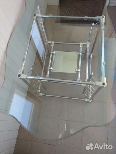 Стол обеденный стеклянный