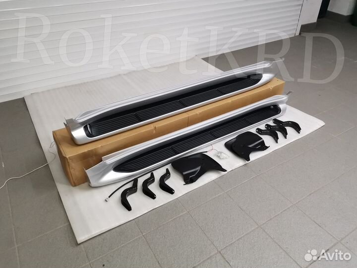 Подножки Toyota Land Cruiser 200 J2149