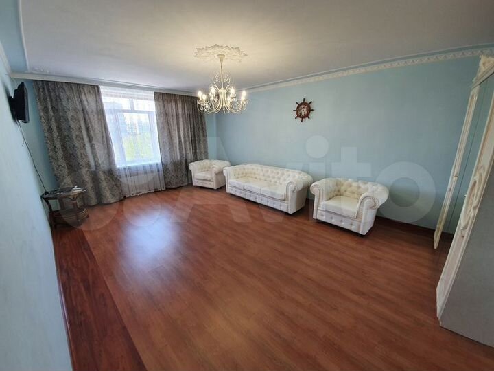 3-к. квартира, 136 м², 4/6 эт.