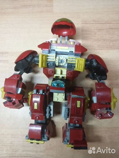 Лего робот Халк-Бастер