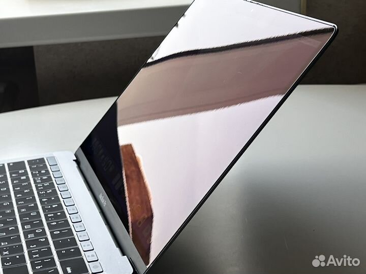 Macbook Pro 13 2017 Core i5 8GB RAM 256GB SSD