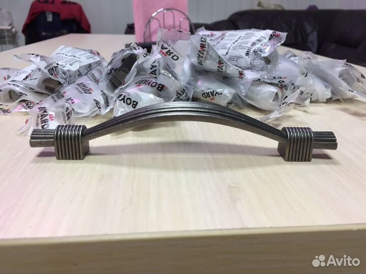 Мебельные ручки