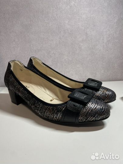 Туфли женские Caprice р. 41