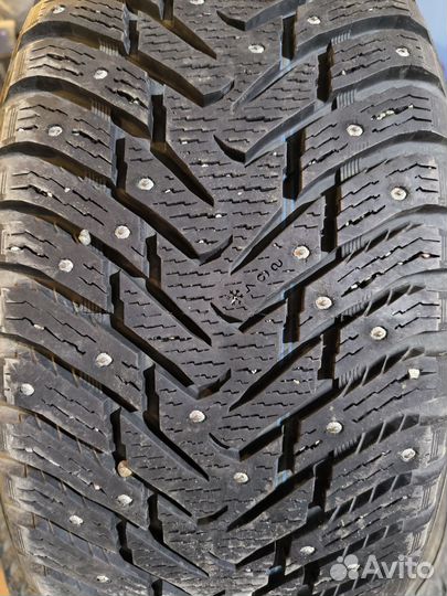 Nokian Tyres Hakkapeliitta 8 SUV 255/50 R19